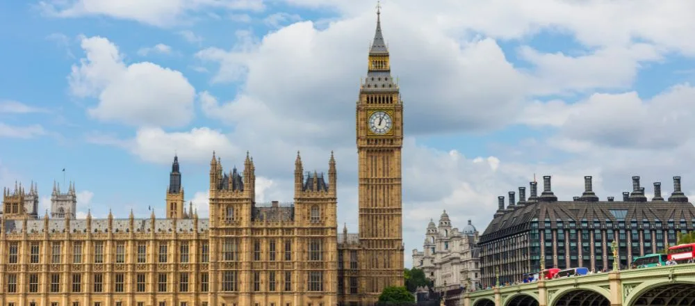 Australians Moving to England The Ultimate Checklist